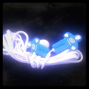 FREE WITH $25 PURCHASE- Intel earbuds